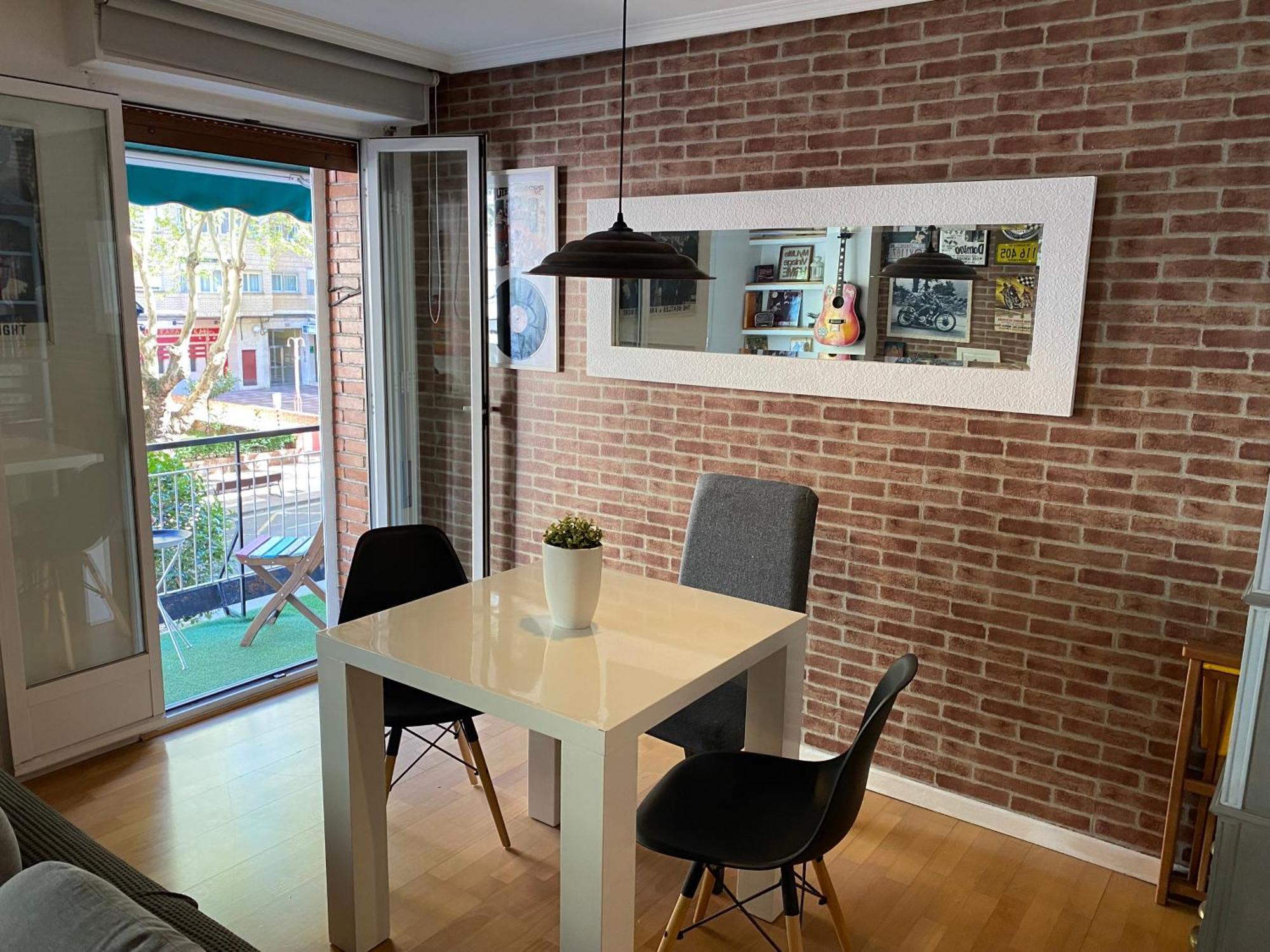 Apartamento Estilo Vintage Centrico Y Garage Incluido Logroño Buitenkant foto